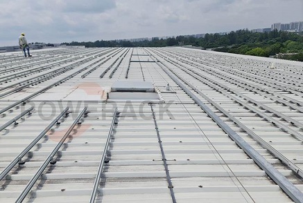 Windproof structural measures for metal roof photovoltaic support system